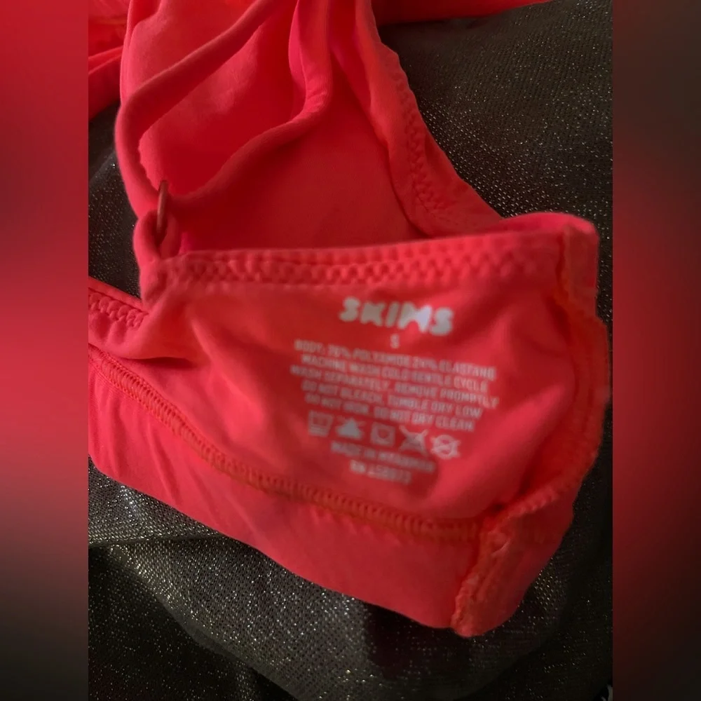 🔥NEW SKIMS NEON CARNELIAN ORANGE TRIANGLE BRALETTE S - Picture 3 of 3
